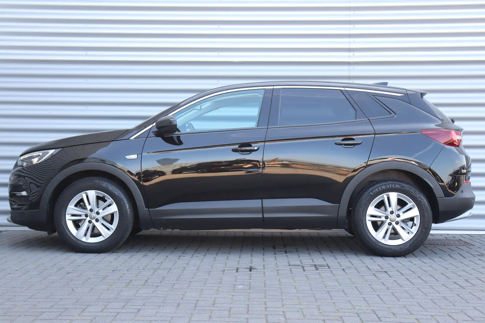 Opel Grandland X 1.2 TURBO 130PK INNOVATION+ AUTOMAAT / NAVI / LEDE Noir - 2