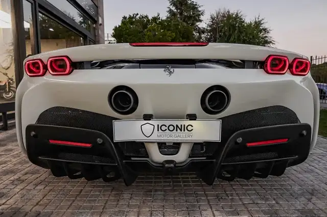 Ferrari SF90 Stradale view 9