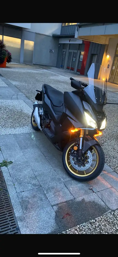 Honda Forza 750 Negru - 1