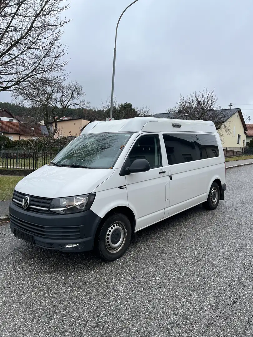 Volkswagen T6 Transporter - 1