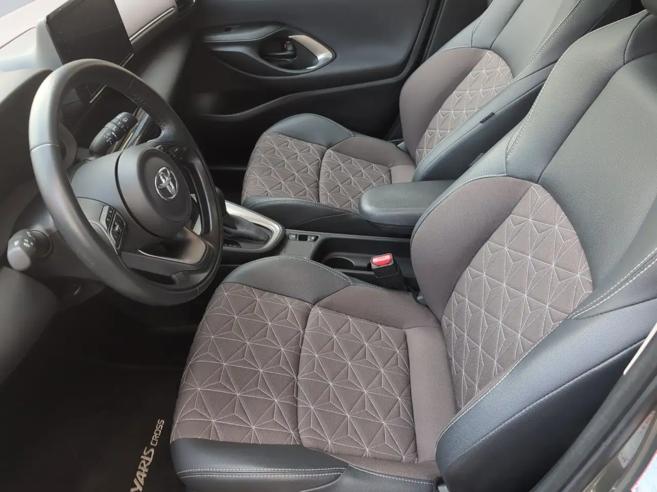 Toyota Yaris Cross TOP DI GAMMA 130 CV AUTOMATICA FULL HYBRID 6