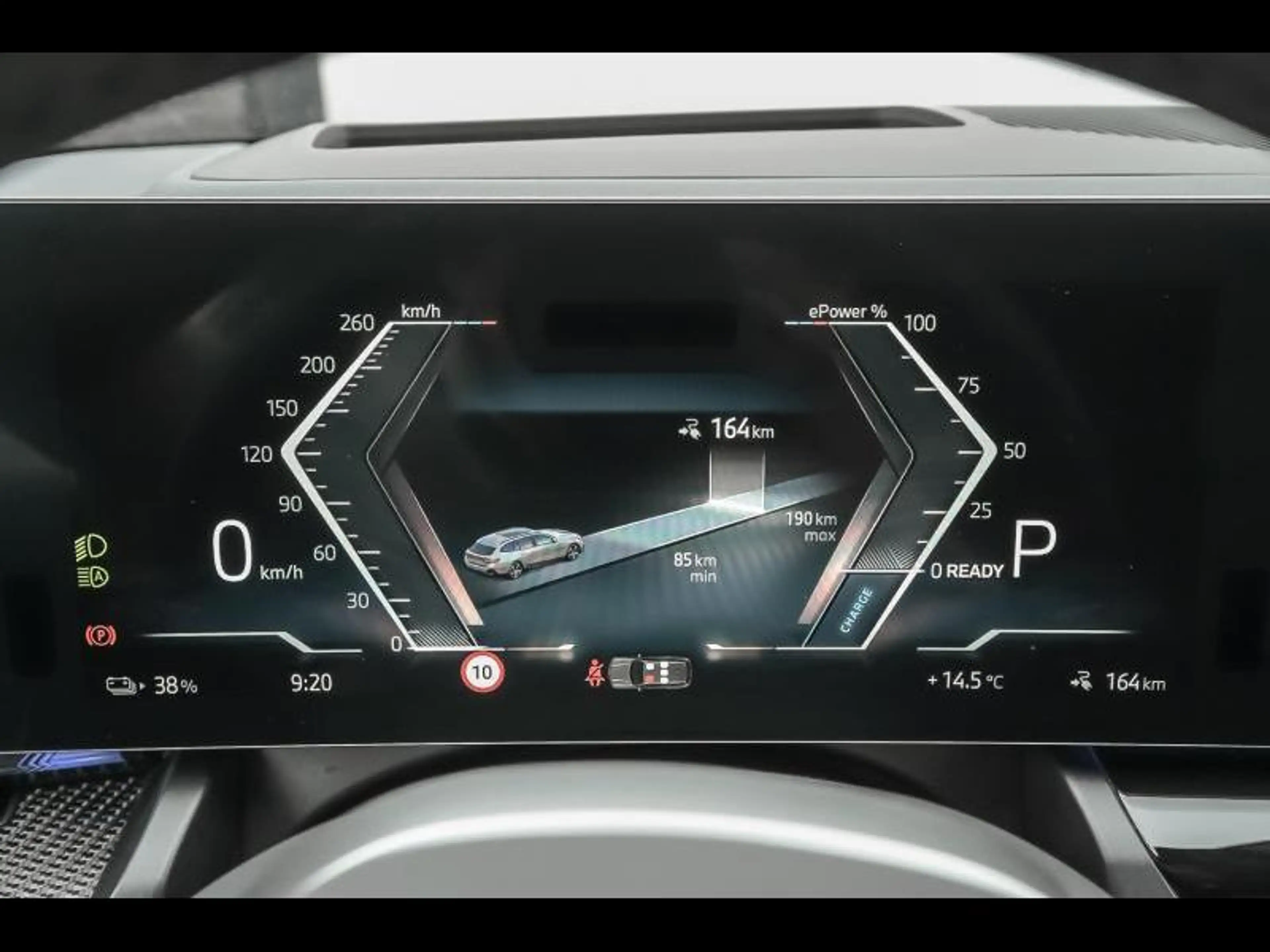 BMW i5 xDrive40 Touring — photo 10