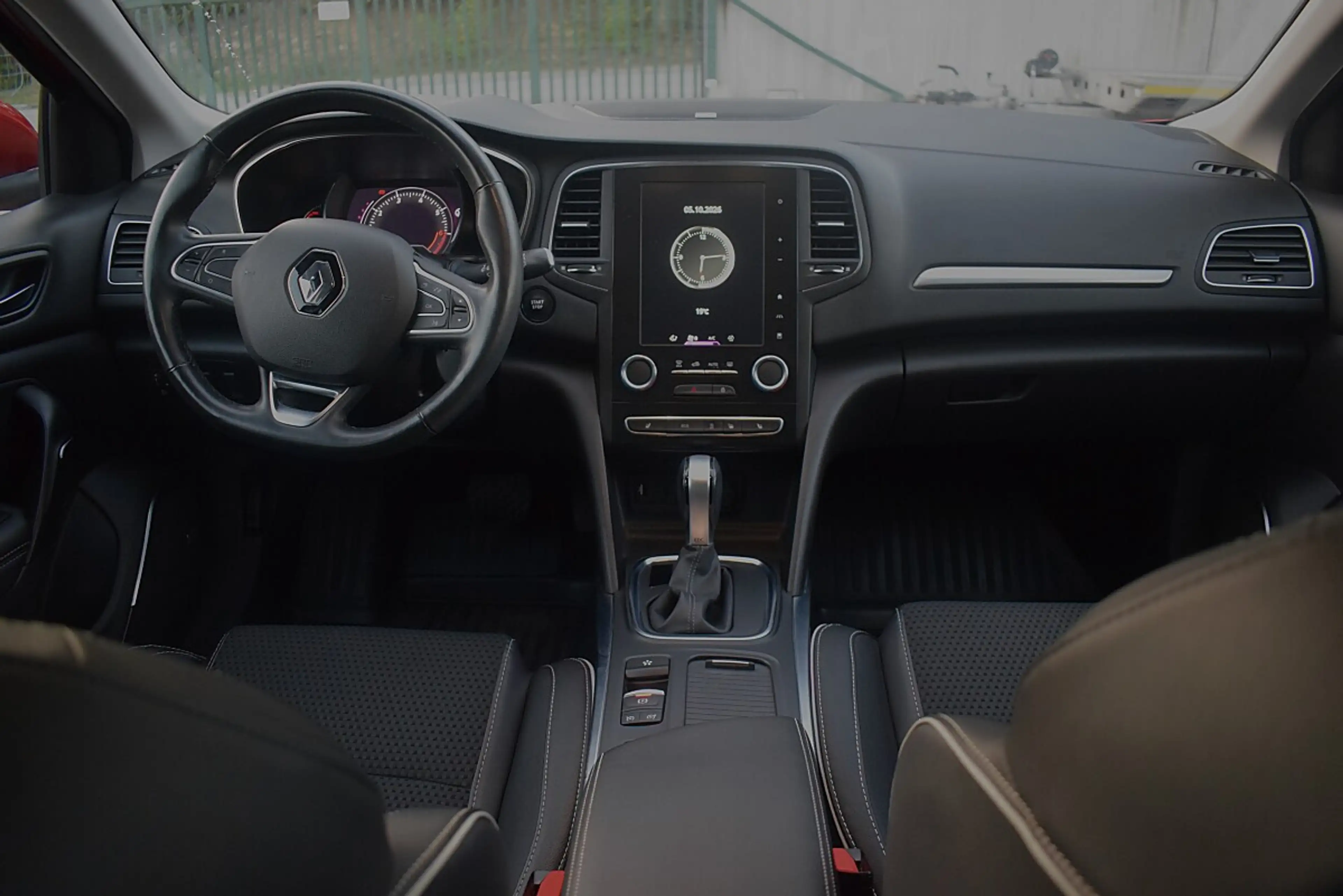 Renault Megane Mégane Megane IV 1.3 TCe 140 Grandtour BOSE-Edi... — photo 14