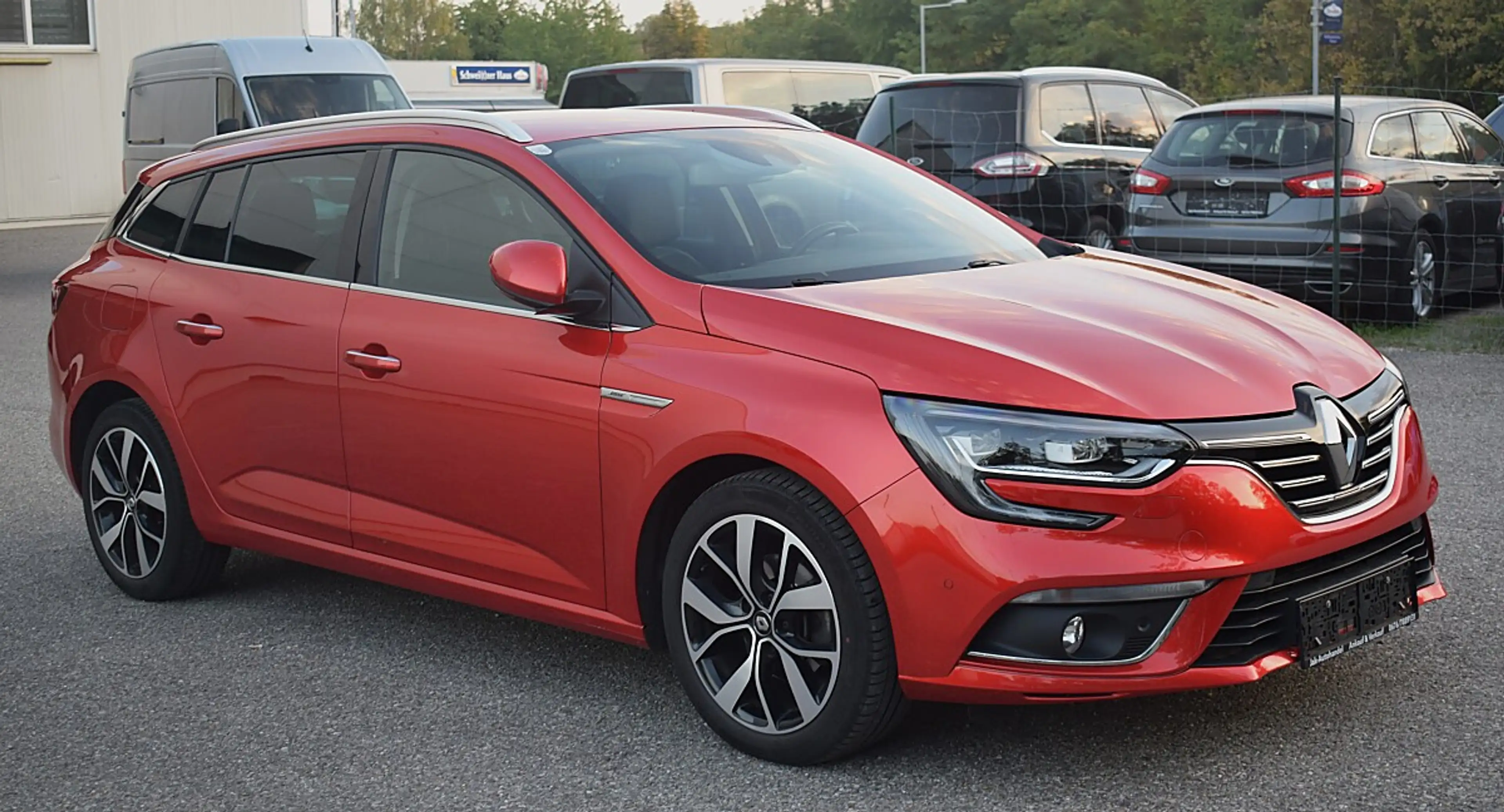 Renault Megane Mégane Megane IV 1.3 TCe 140 Grandtour BOSE-Edi... — photo 3