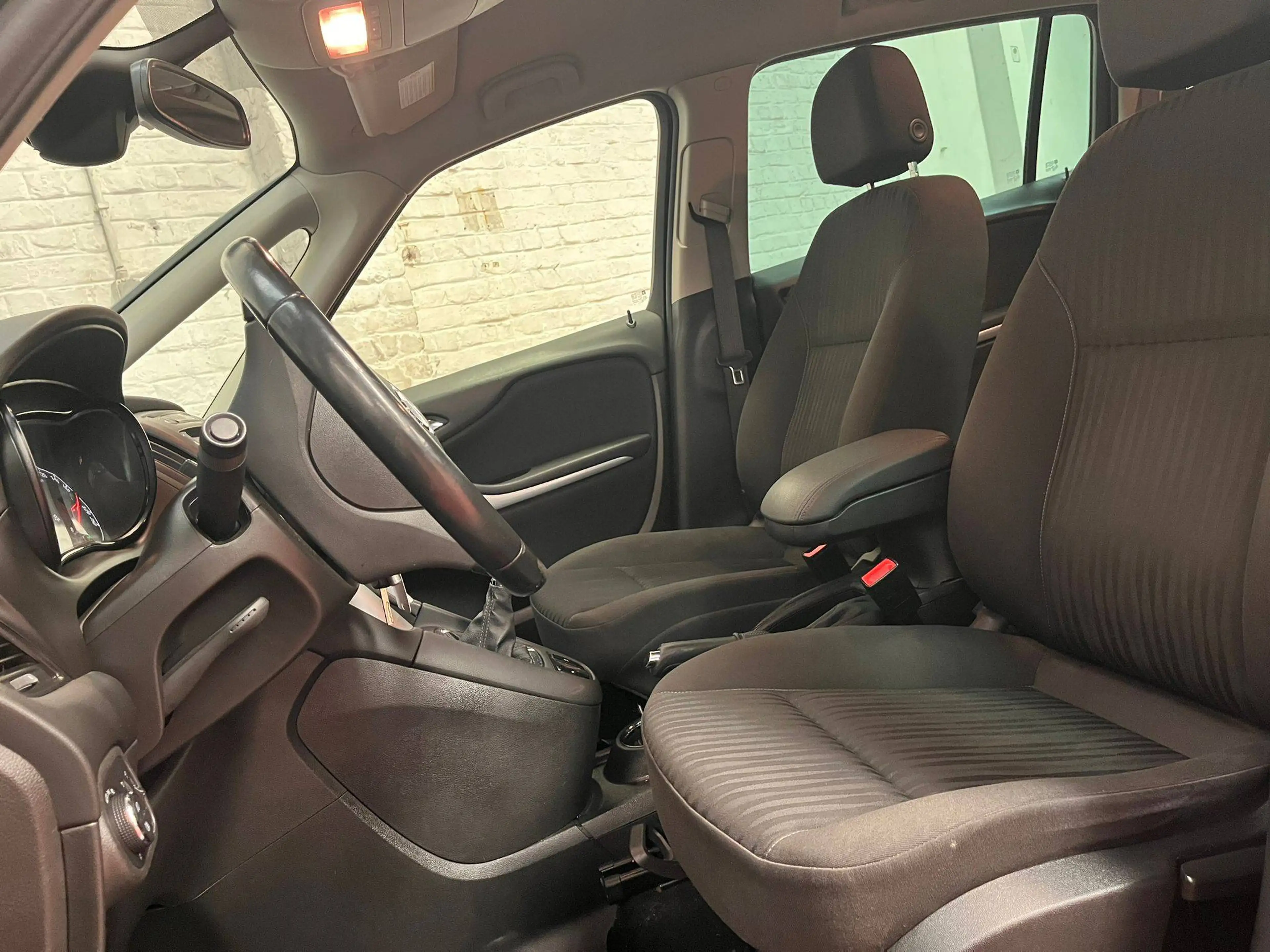 Opel Zafira Tourer Zafira CNG 1.6 Turbo ecoFLEX Comfort — photo 5