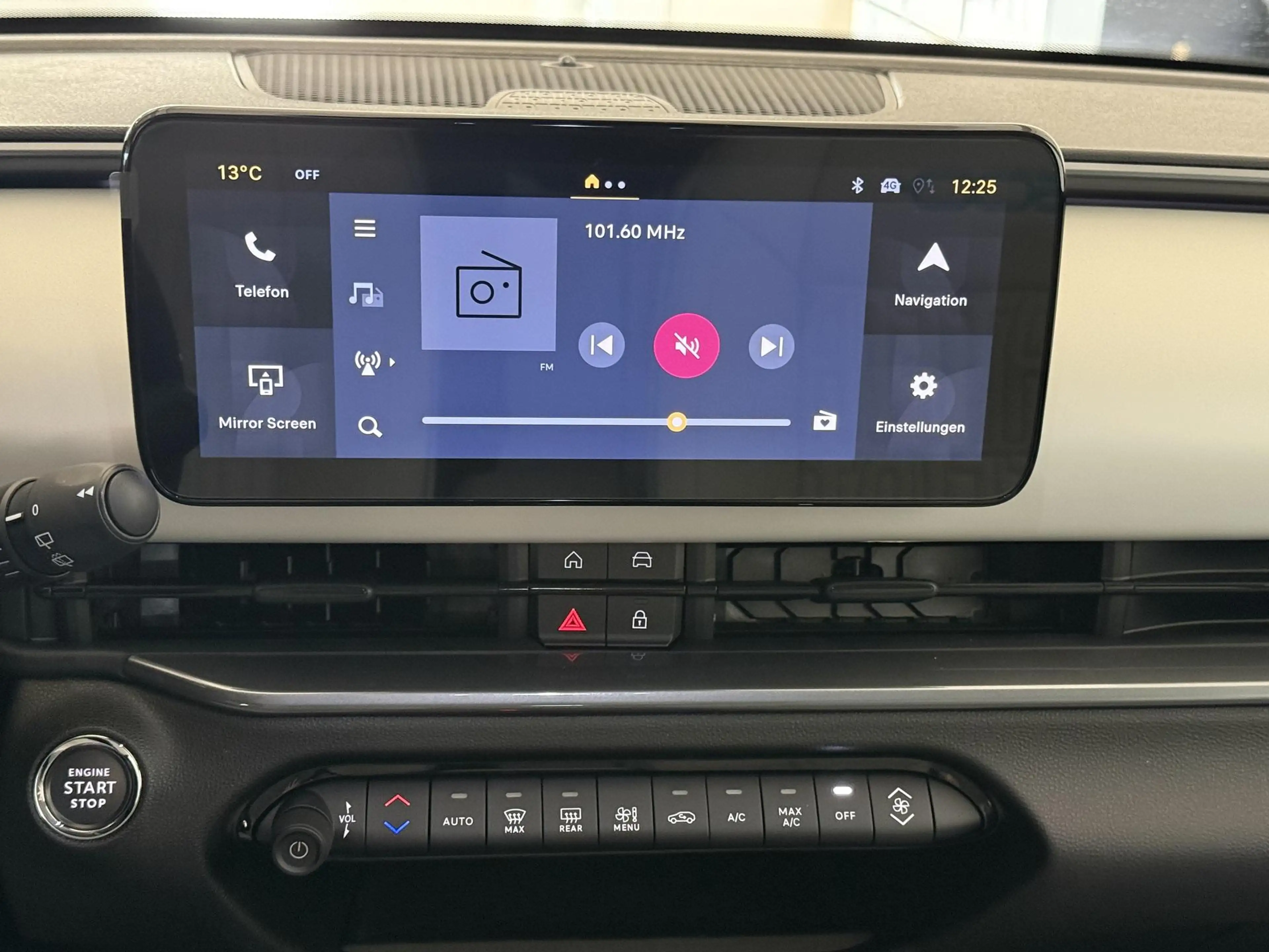 Fiat 600 La Prima Hybrid 1.2 T3 107 kW (145 PS) DCT Klim... — photo 11