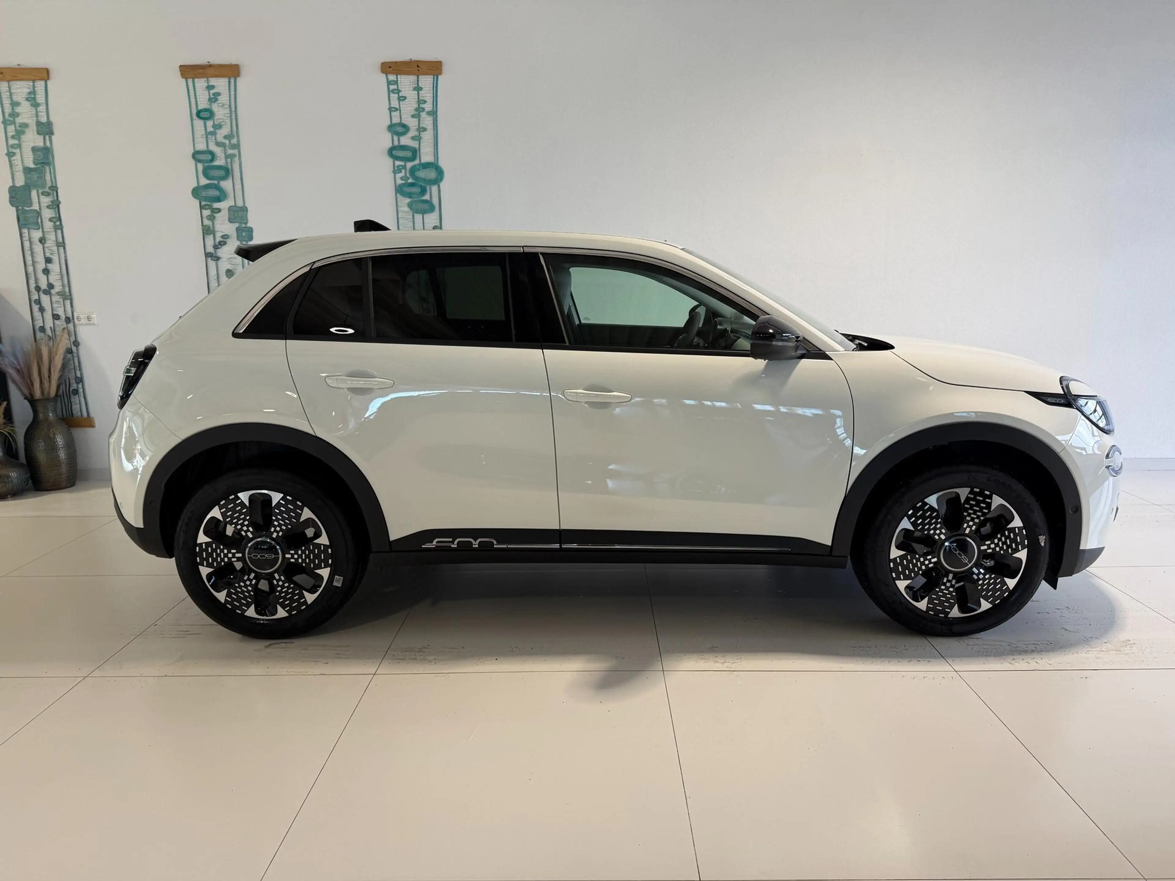 Fiat 600 La Prima Hybrid 1.2 T3 107 kW (145 PS) DCT Klim... — photo 4