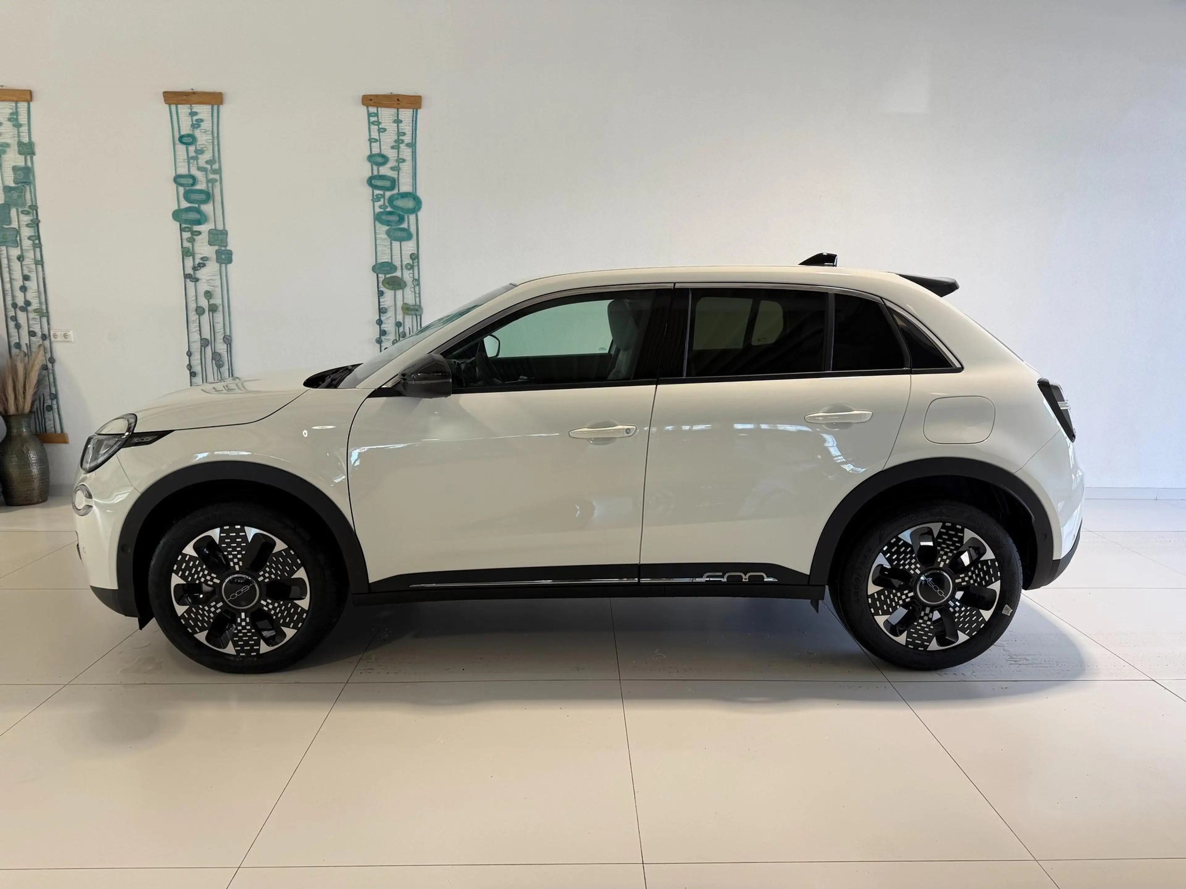 Fiat 600 La Prima Hybrid 1.2 T3 107 kW (145 PS) DCT Klim... — photo 3