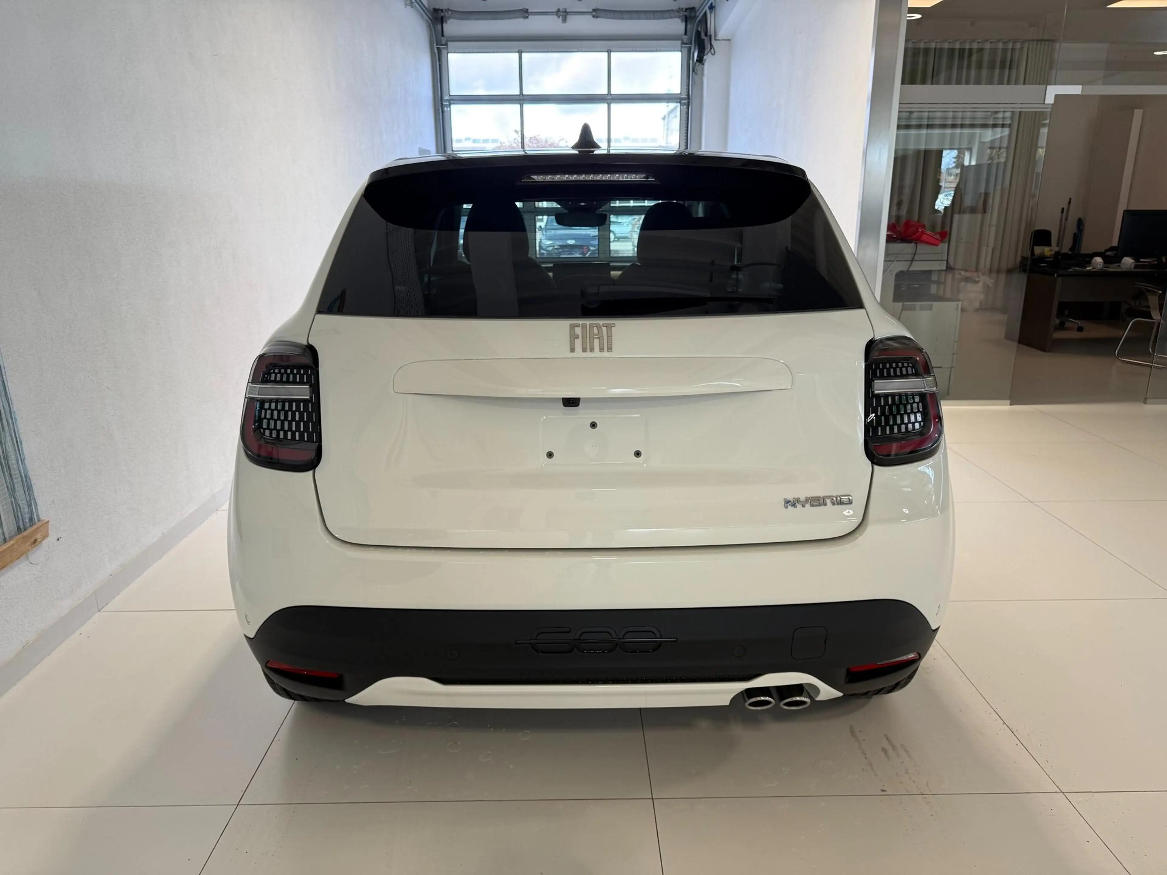 Fiat 600 La Prima Hybrid 1.2 T3 107 kW (145 PS) DCT Klim... — photo 6