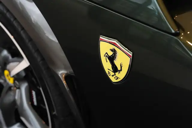 Ferrari Purosangue view 9