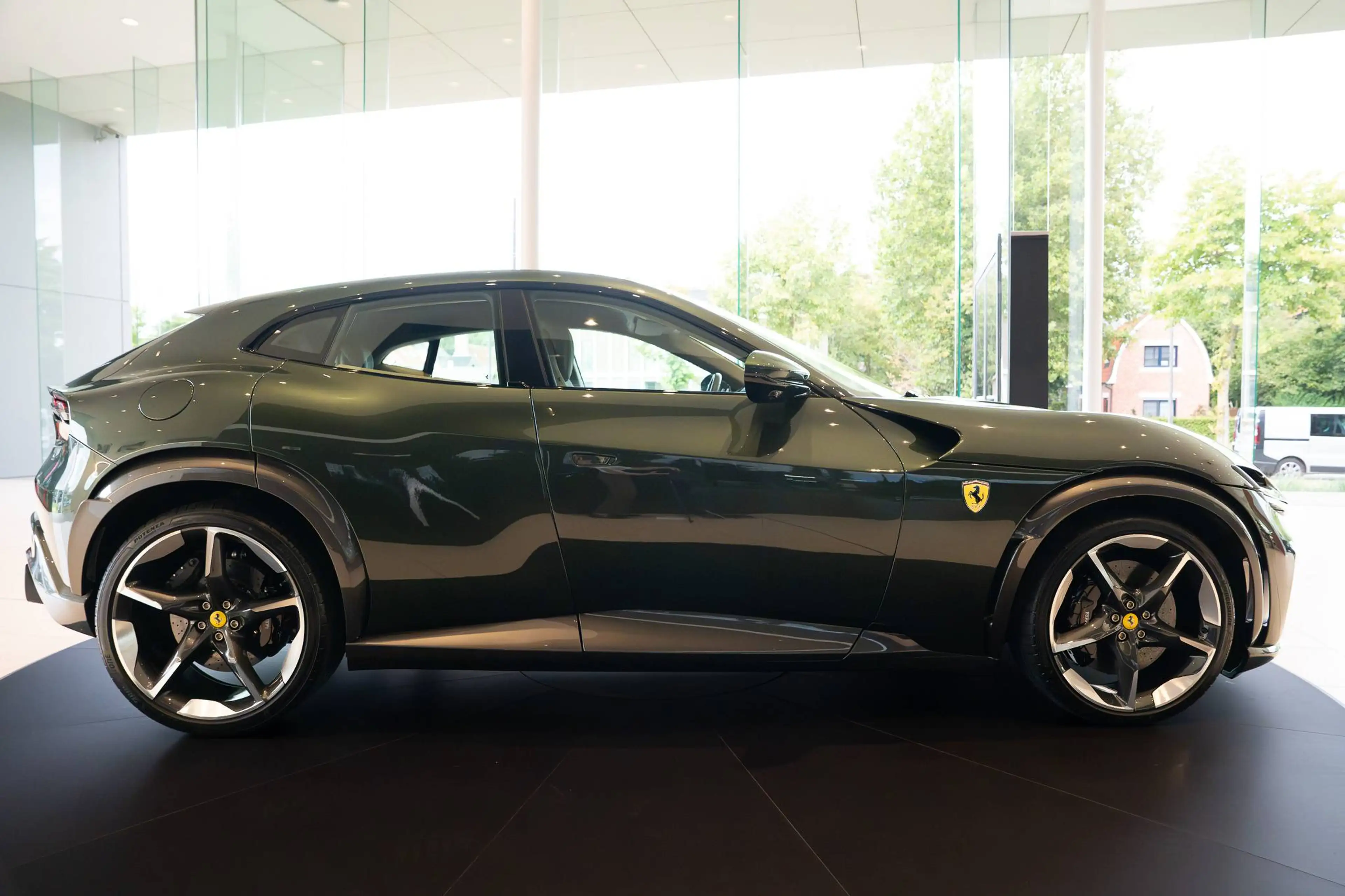 Ferrari Purosangue Verde Met | Panoramic Roof | VAT-car — photo 3