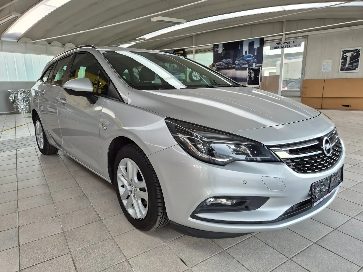 Opel Astra Astra ST 1,6 CDTI Ecotec Edition St./St. Edition Silber - 1