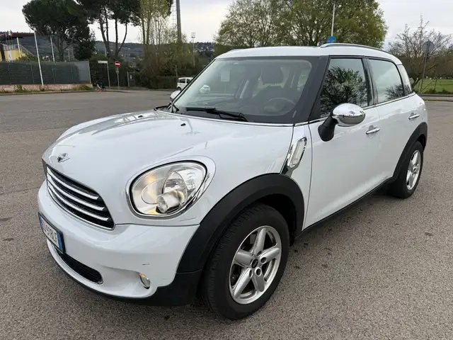 MINI Cooper Countryman Pepper