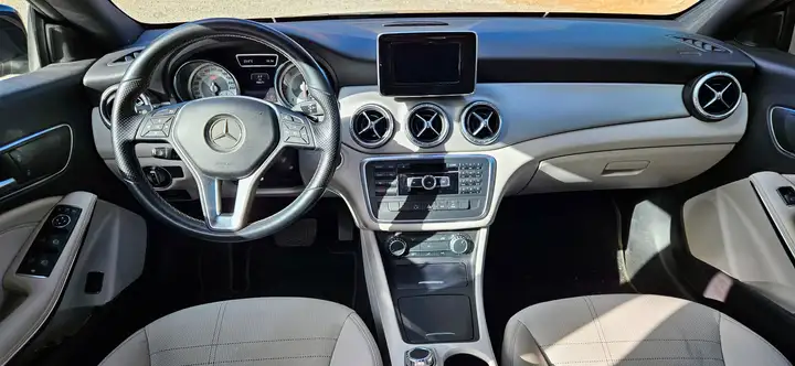 Mercedes-Benz CLA 2015