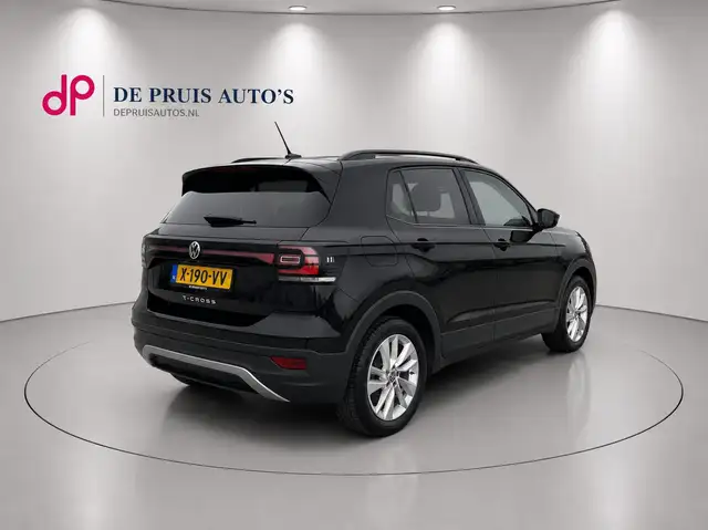 Volkswagen T-Cross view 2