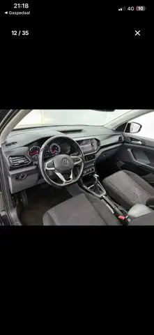 Volkswagen T-Cross view 3