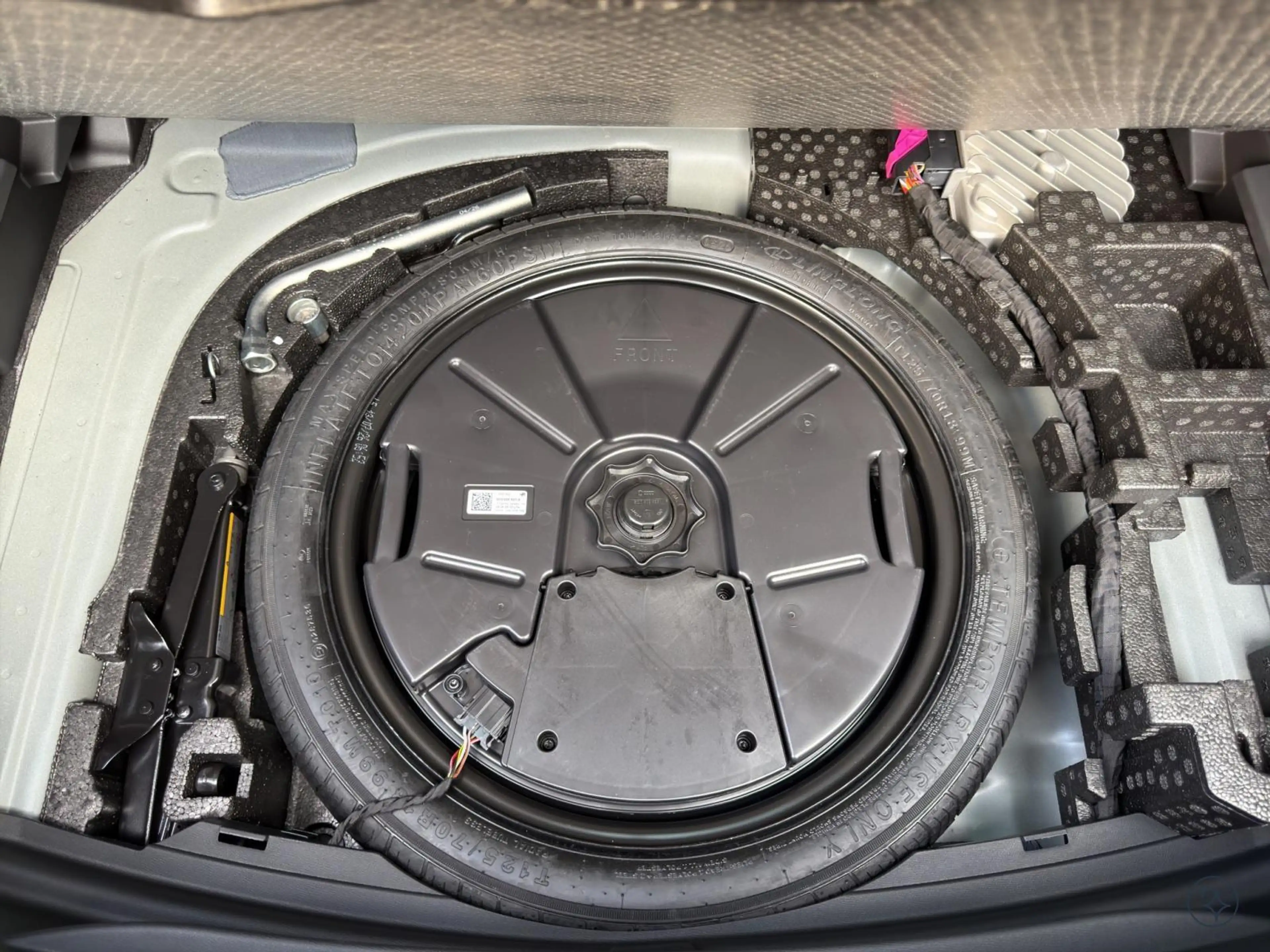 CUPRA Leon 1.5 eTSI DSG — photo 13