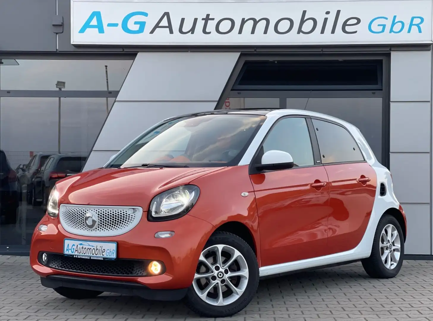 smart forFour forfour passion 66kW / Automatik / Panoramadach Orange - 1