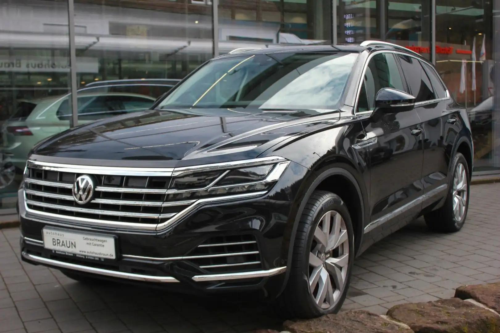 Volkswagen Touareg Elegance 4Motion *DYNAUDIO, LED, Navi* Schwarz - 1