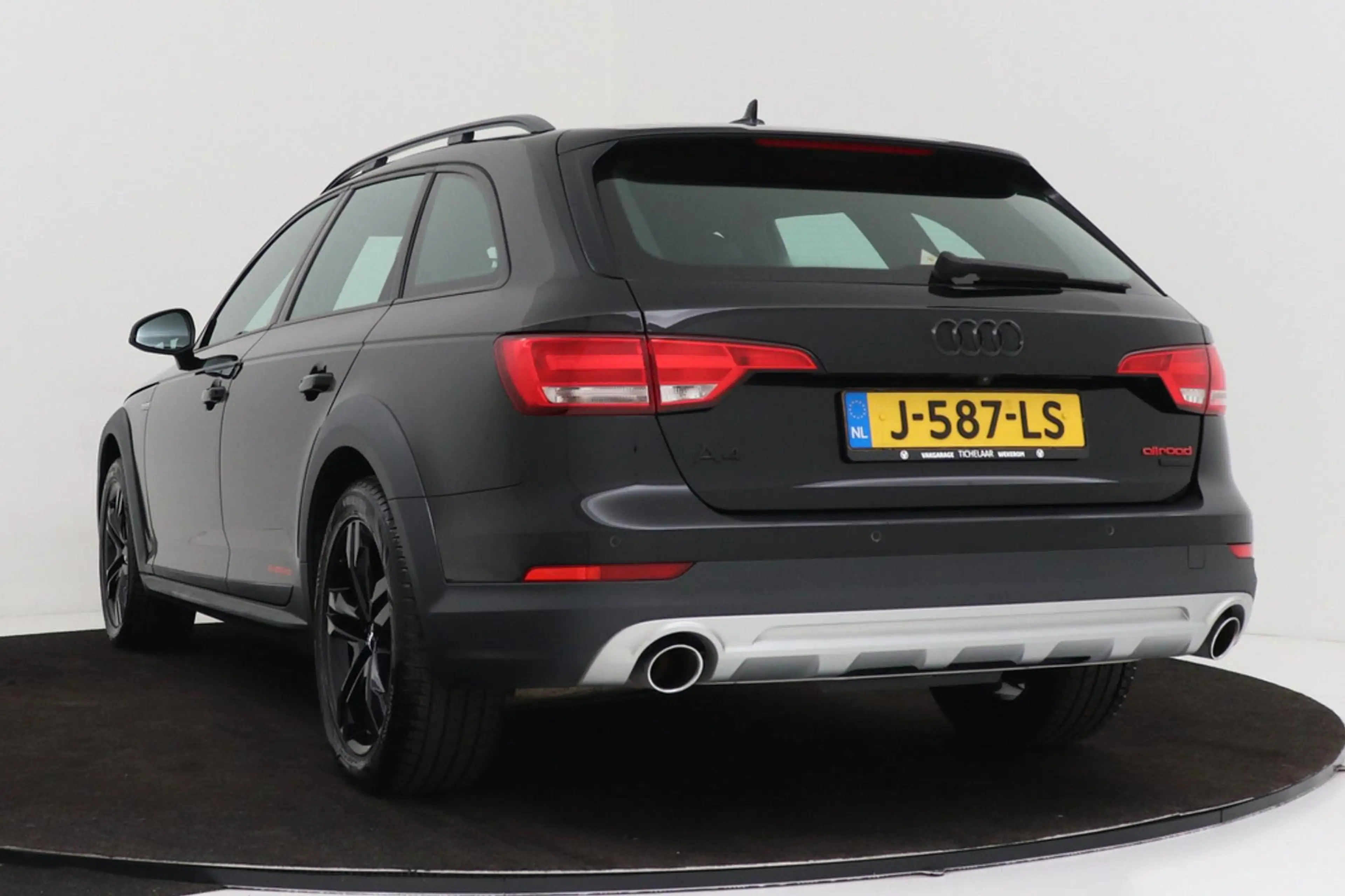 Audi A4 allroad quattro 45 TFSI MHEV Pro Line Plus | Camera | Navi — photo 8