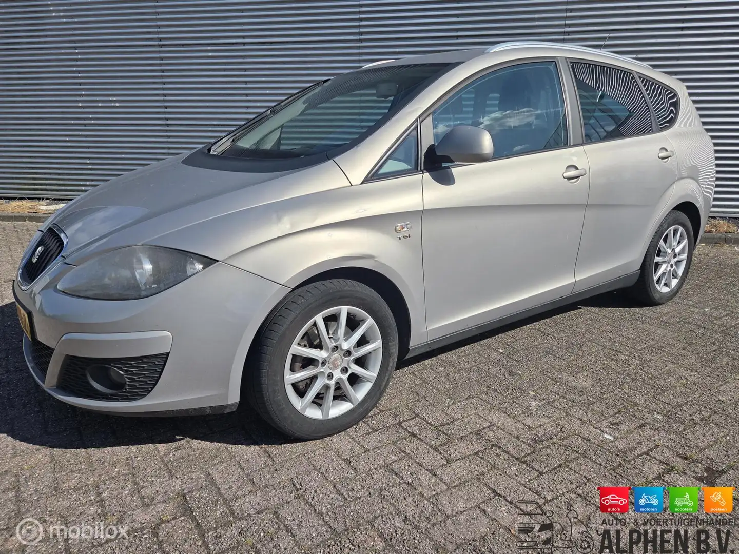 SEAT Altea XL 1.8 TFSI - Automaat - Trekhaak - Beige - 2