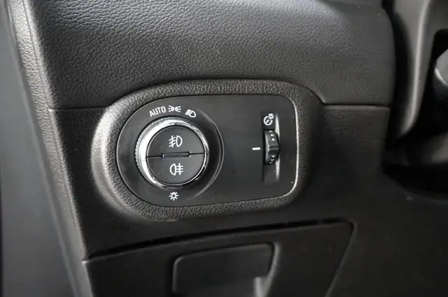 Opel Zafira view 25