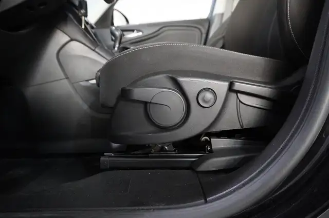 Opel Zafira view 16