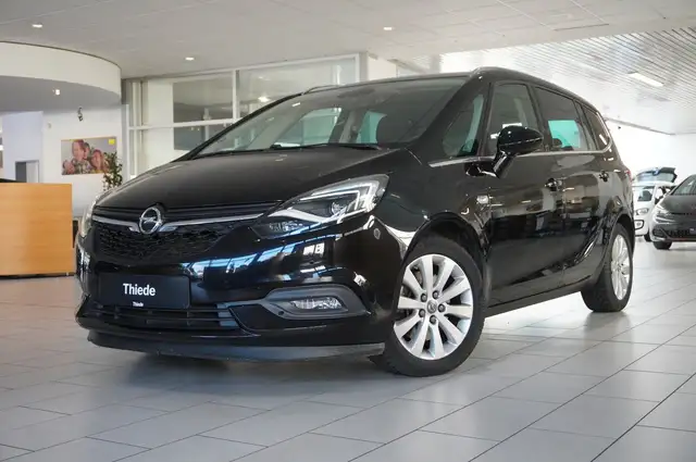 Opel Zafira view 4