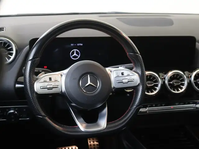 Mercedes-Benz Gla view 10
