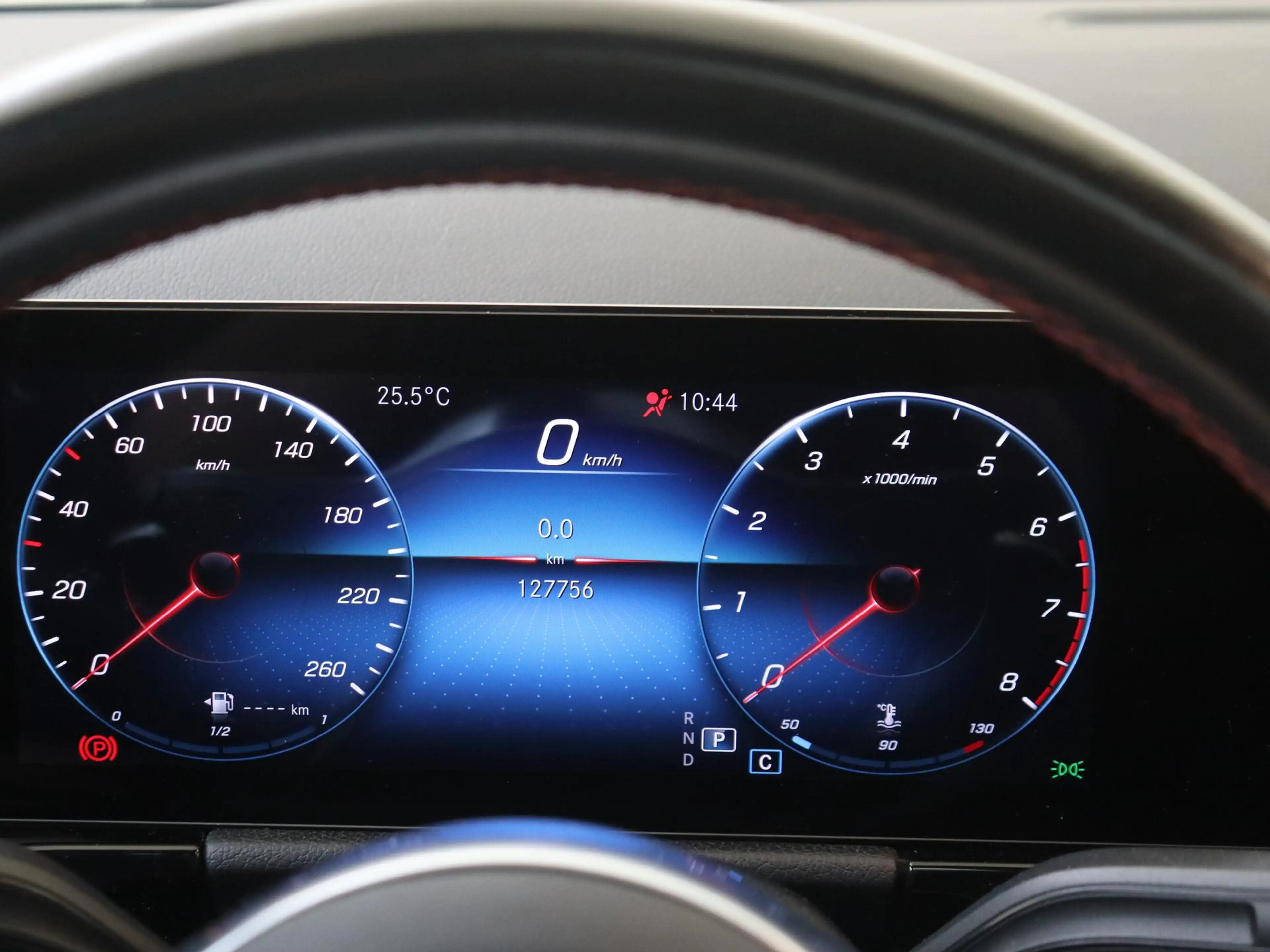 Mercedes-Benz GLA 180 Business Solution AMG / Panoramadak/ Sfeerverlicht — photo 12