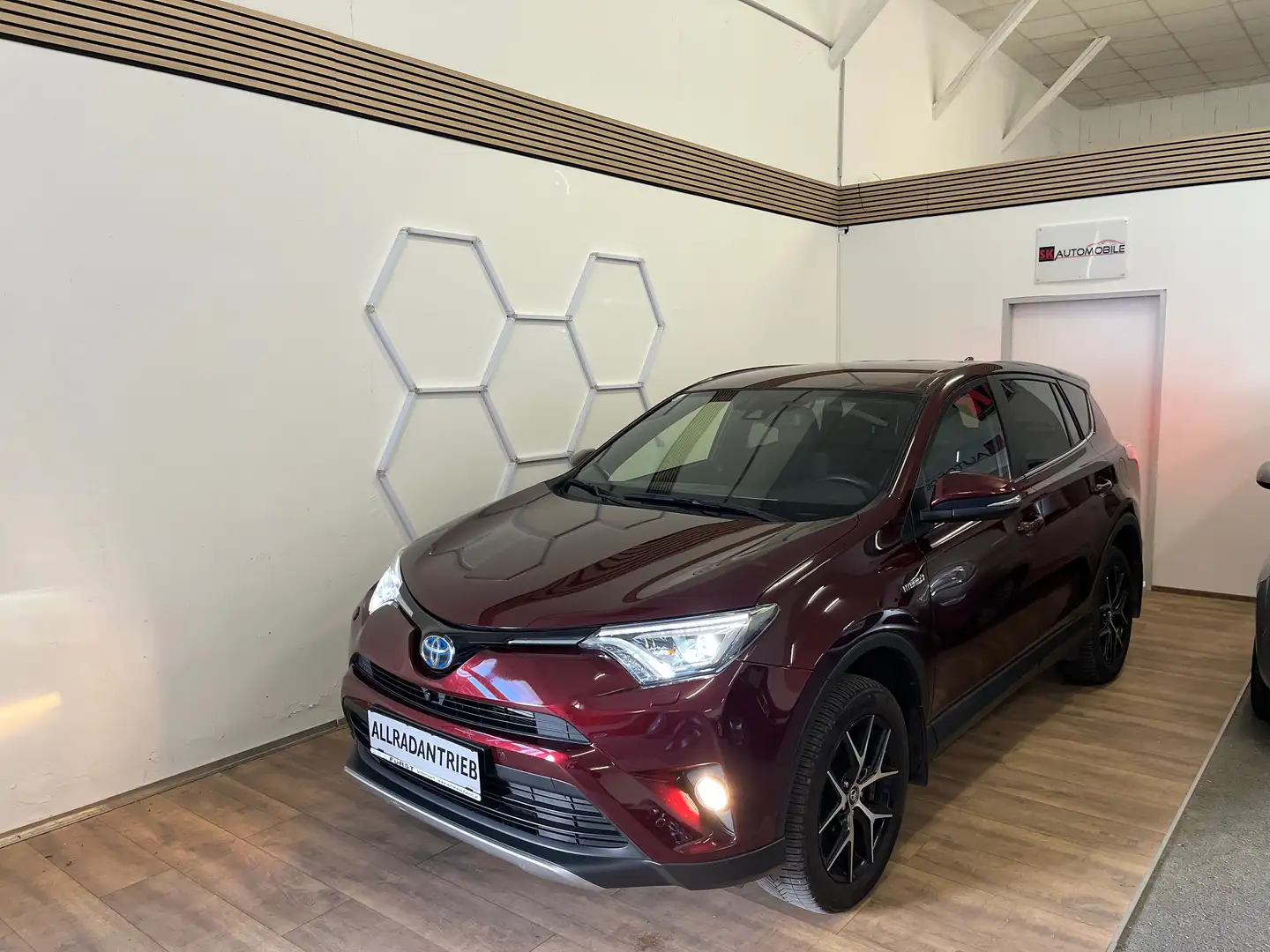 Toyota RAV 4 Hybrid Edition Rot - 1