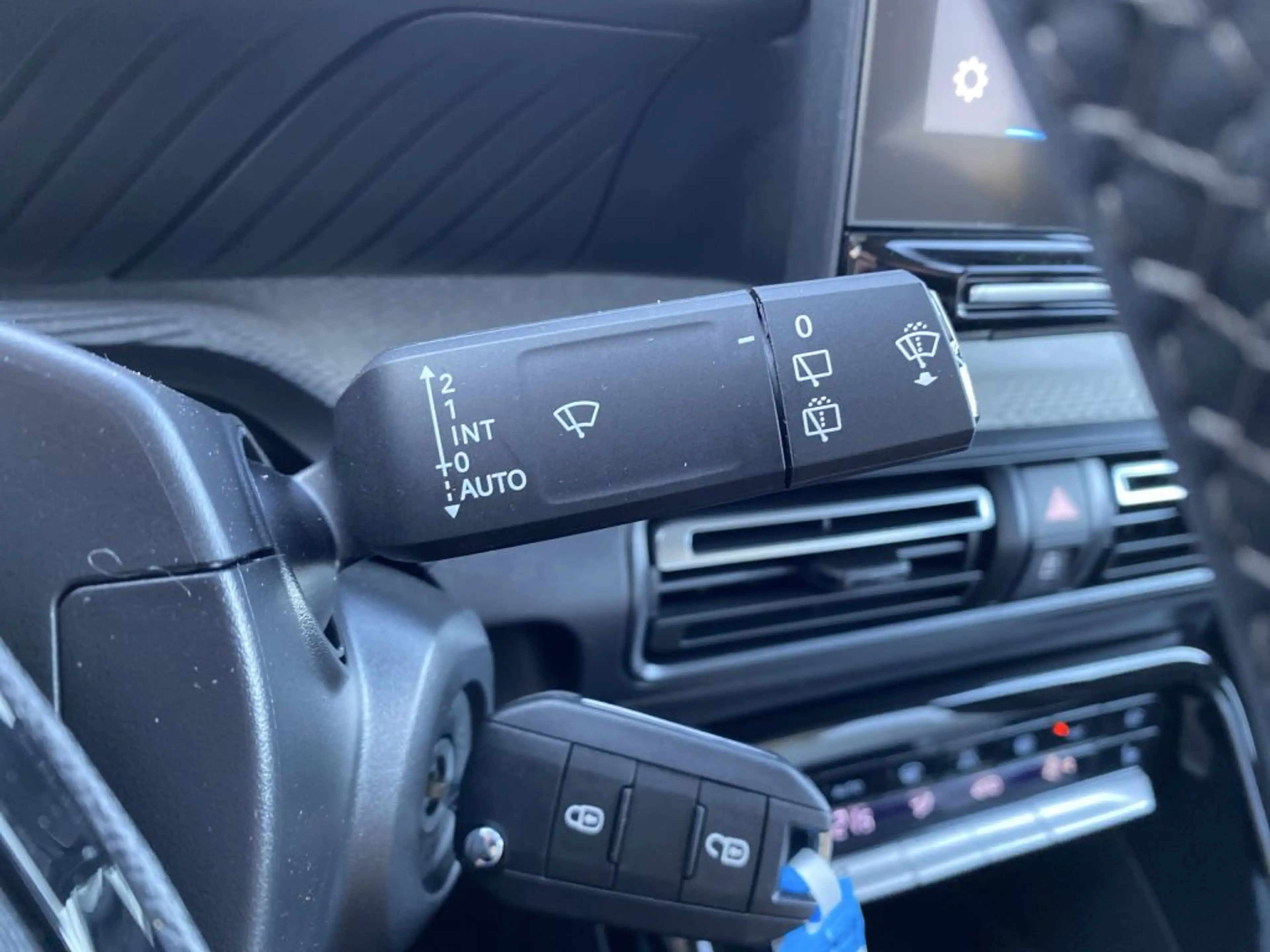 Citroen C3 Turbo 100 MAX *Winterpaket*Navi*17 Zoll*LED*Cam* — photo 15