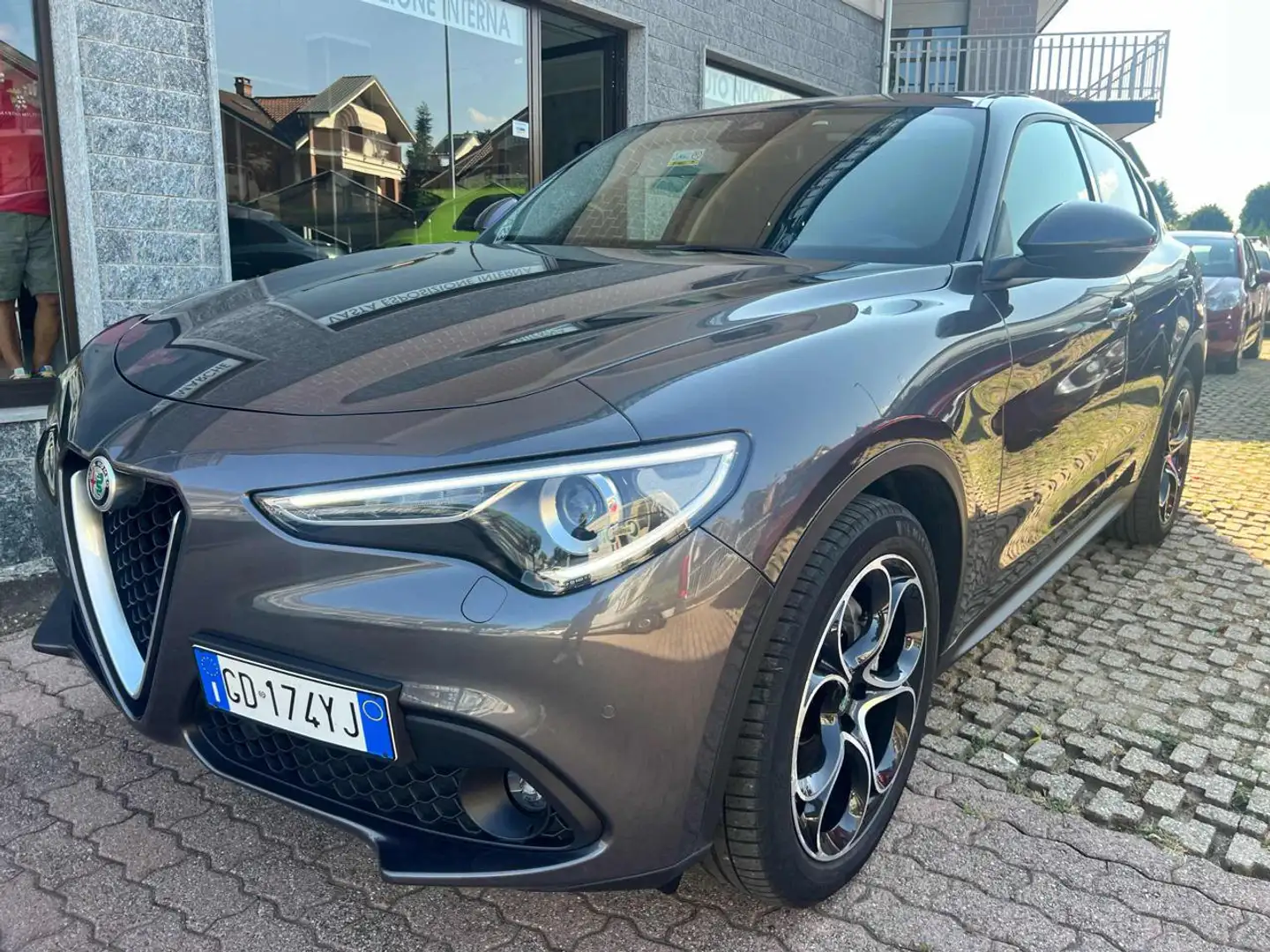 Alfa Romeo Stelvio 2.2 Turbodiesel 190 CV AT8 Q4 Ti Grigio - 2