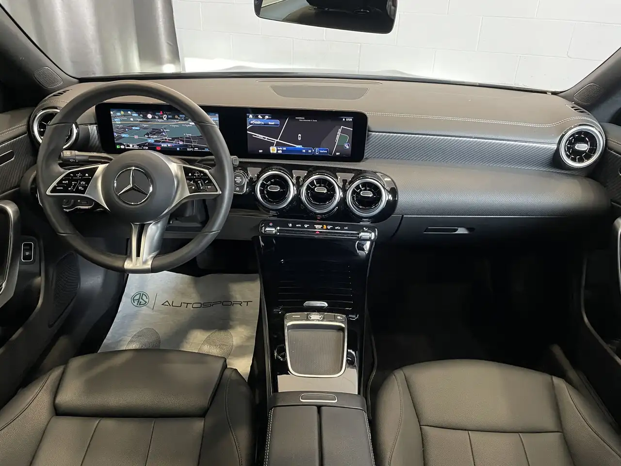 Mercedes-Benz CLA 180 CLA 180 Automatic Progressive Advanced 11