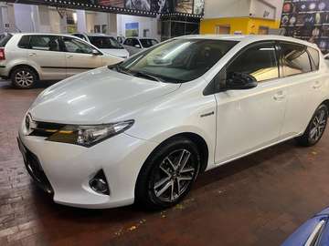 Auris II  5p 1.8h Lounge TUTTI TAGLIANDI TOYOTA