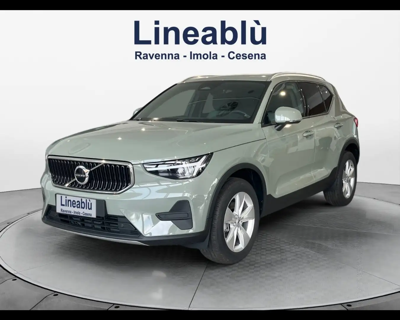 Volvo XC40 Core B3 AUT Verde - 1