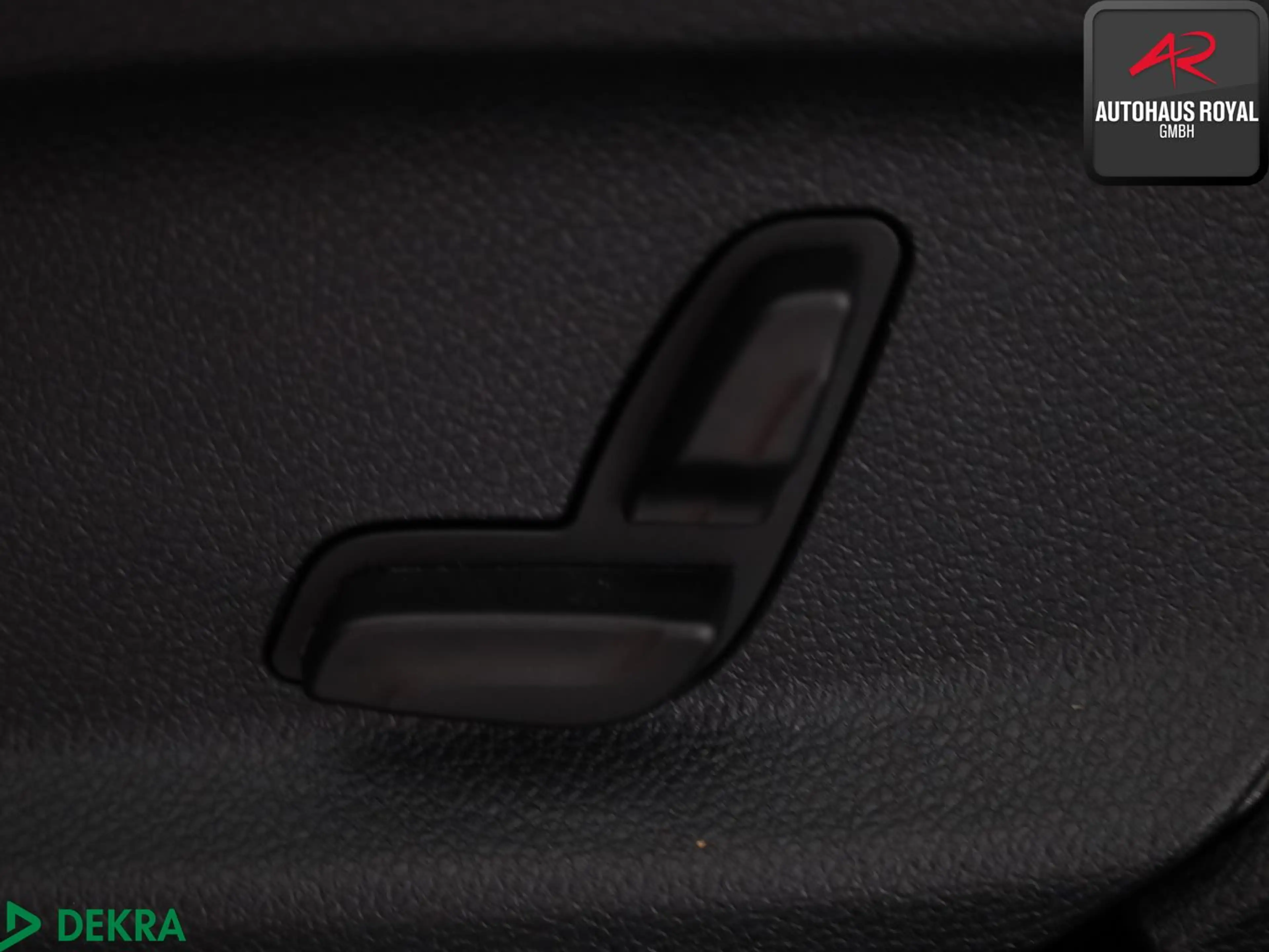 Mercedes-Benz GLC 250 4M EXCLUSIVE KAMERA,PARKASSISTENT,NAVI — photo 22