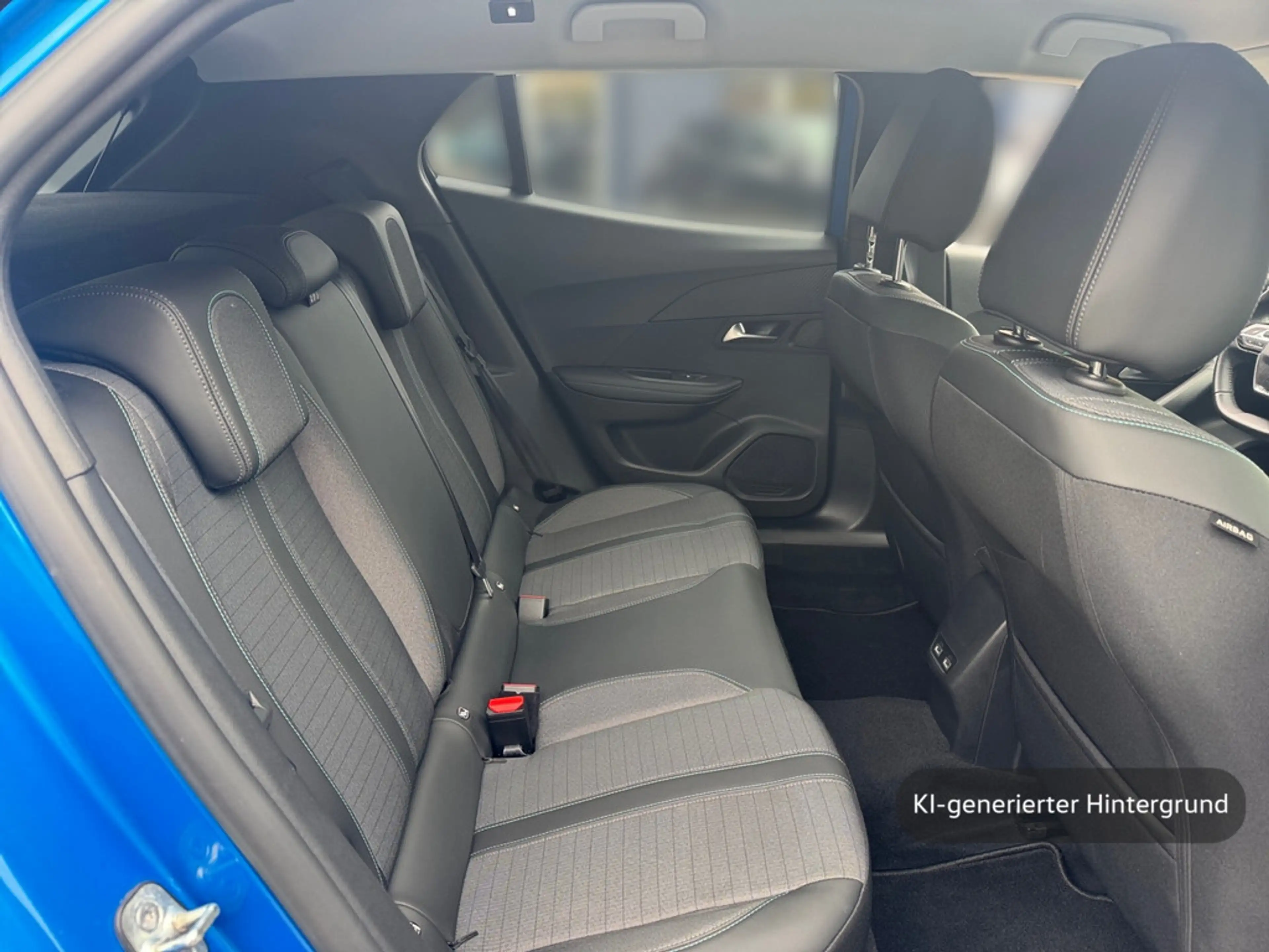 Peugeot e-2008 Allure Pack 136 SHZ KAMERA NAVI LED — photo 12