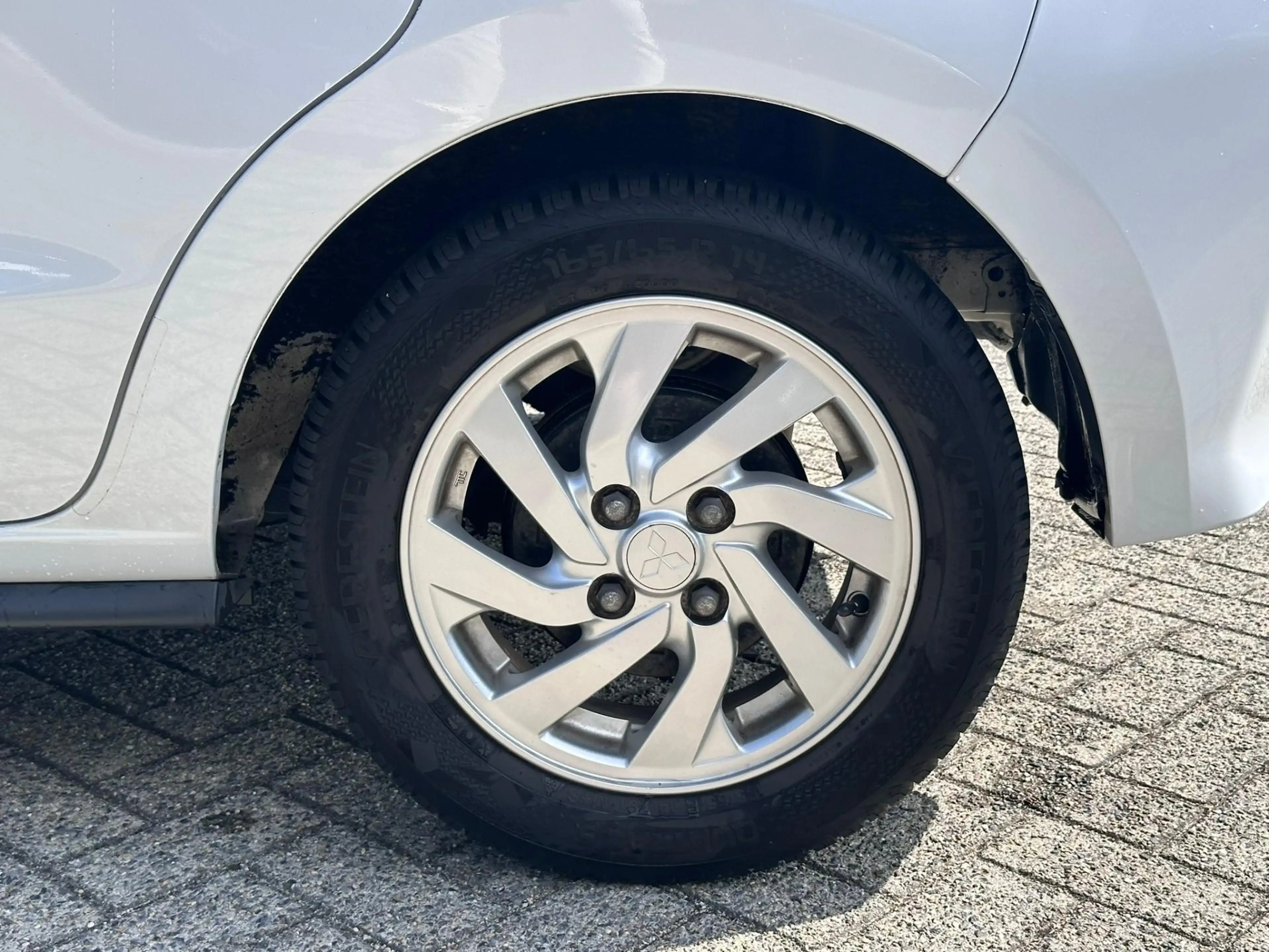 Mitsubishi Space Star 1.2 Nova | Rijklaar | Automaat | Keyless Entry&Go — photo 12