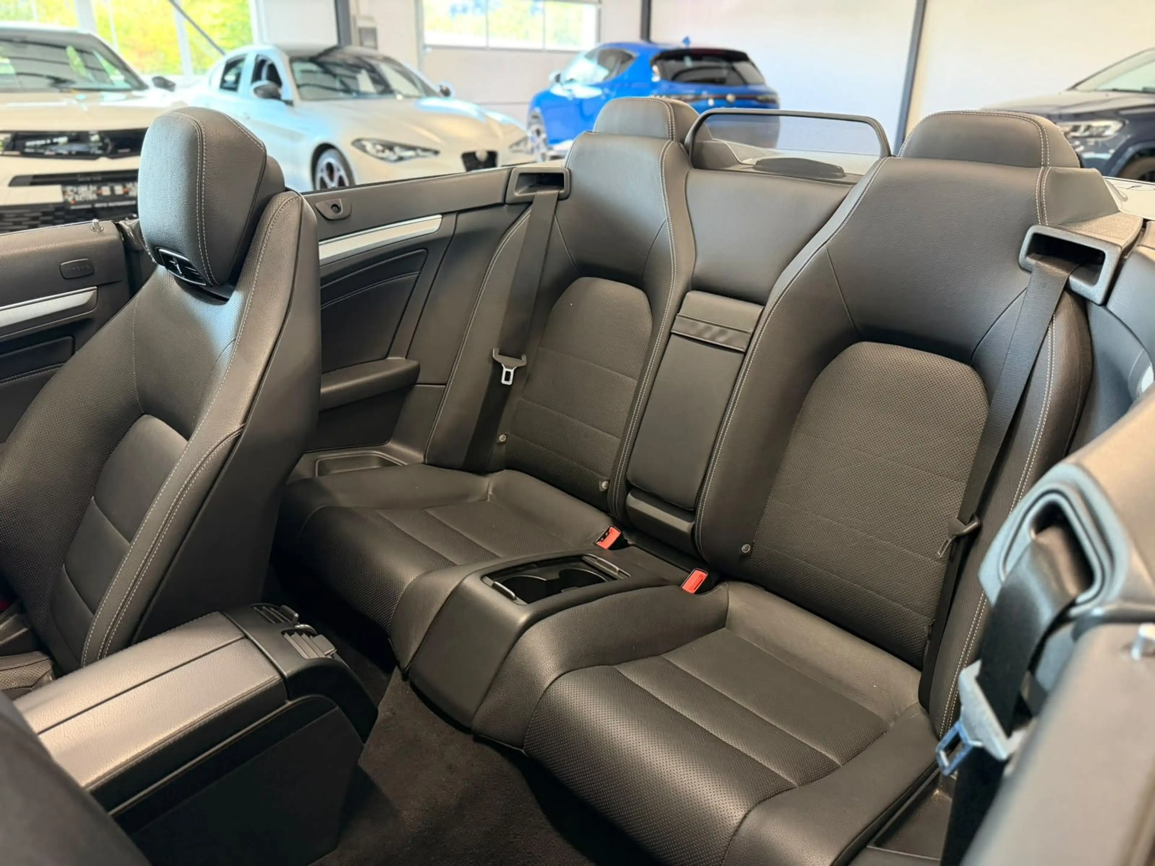 Mercedes-Benz E 250 INTEL-LED+MEMO+COMAND+SITZ-BELÜ+TEMP+ — photo 15
