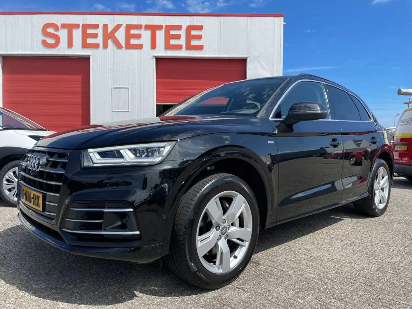 Audi Q5 55 TFSI e Quattro S-Line Schwarz - 1