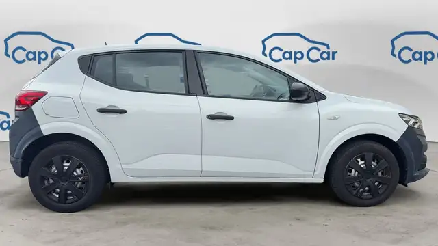 Dacia Sandero view 4