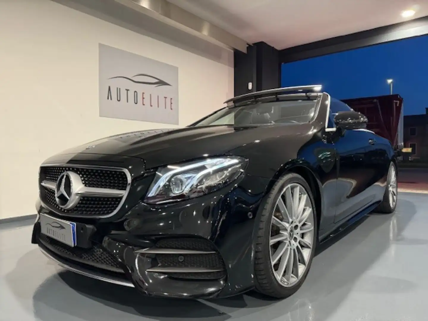 Mercedes-Benz E 350 d Cabrio 286CV Premium Plus AMG Nero - 1
