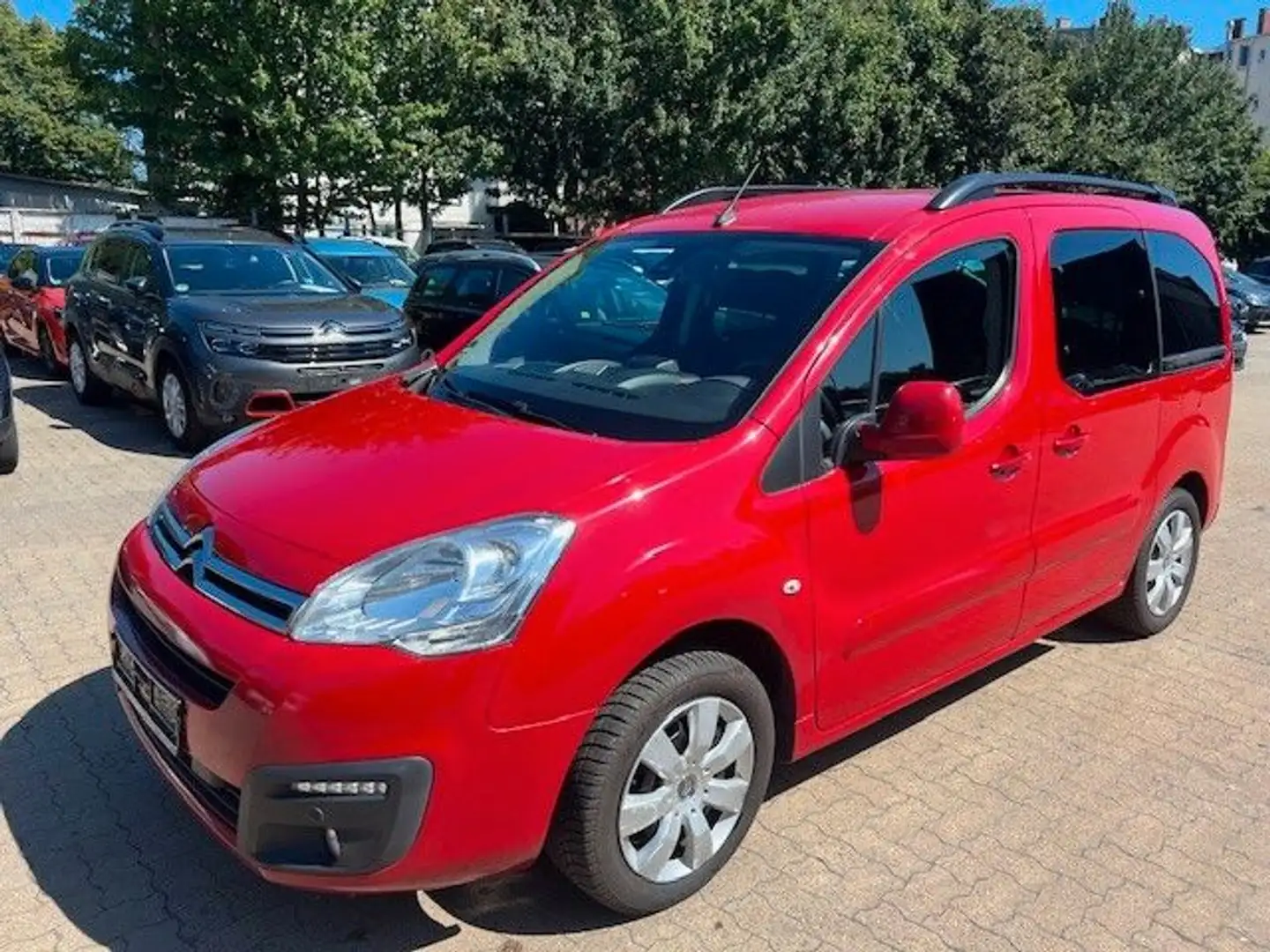 Citroen Berlingo Kombi Shine *1 HAND* Rot - 1