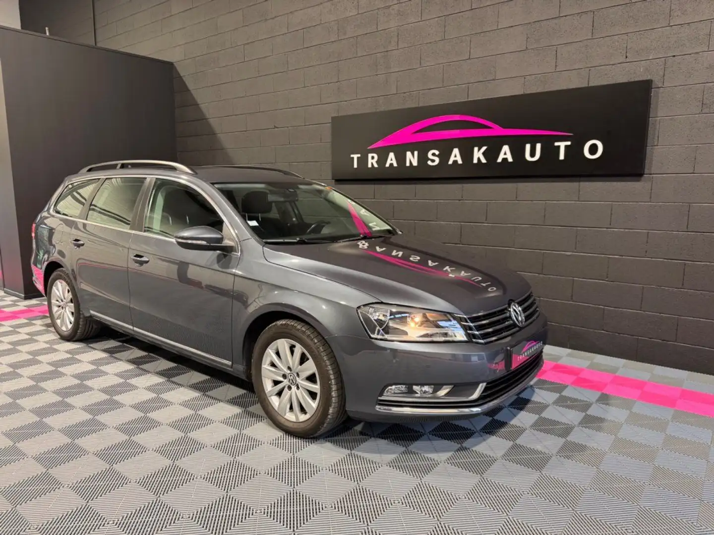 Volkswagen Passat SW 2.0 TDI 140 CR FAP BlueMotion Technology Confortline DSG6 Gris - 1
