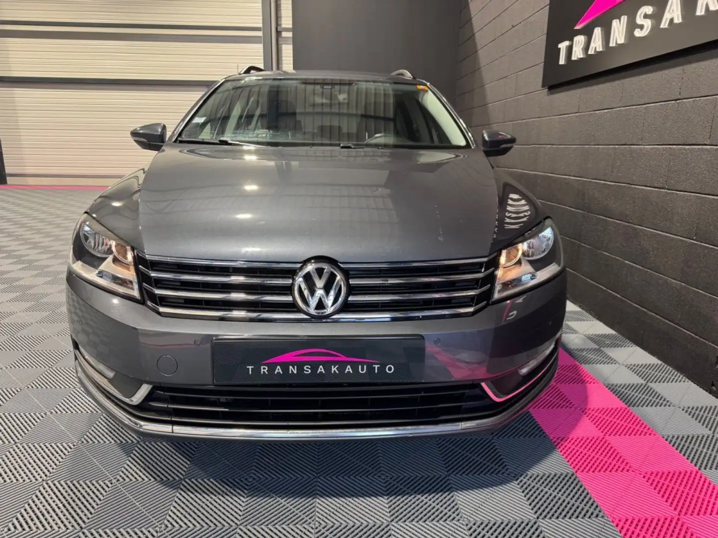 Volkswagen Passat SW 2.0 TDI 140 CR FAP BlueMotion Technology Confortline DSG6 Gris - 2