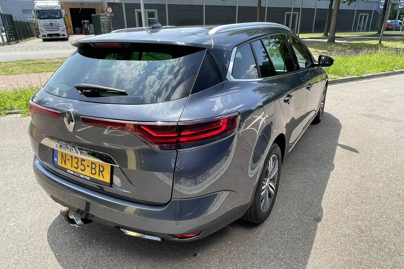 Renault Megane Estate 1.3 TCe Intens Grijs - 2