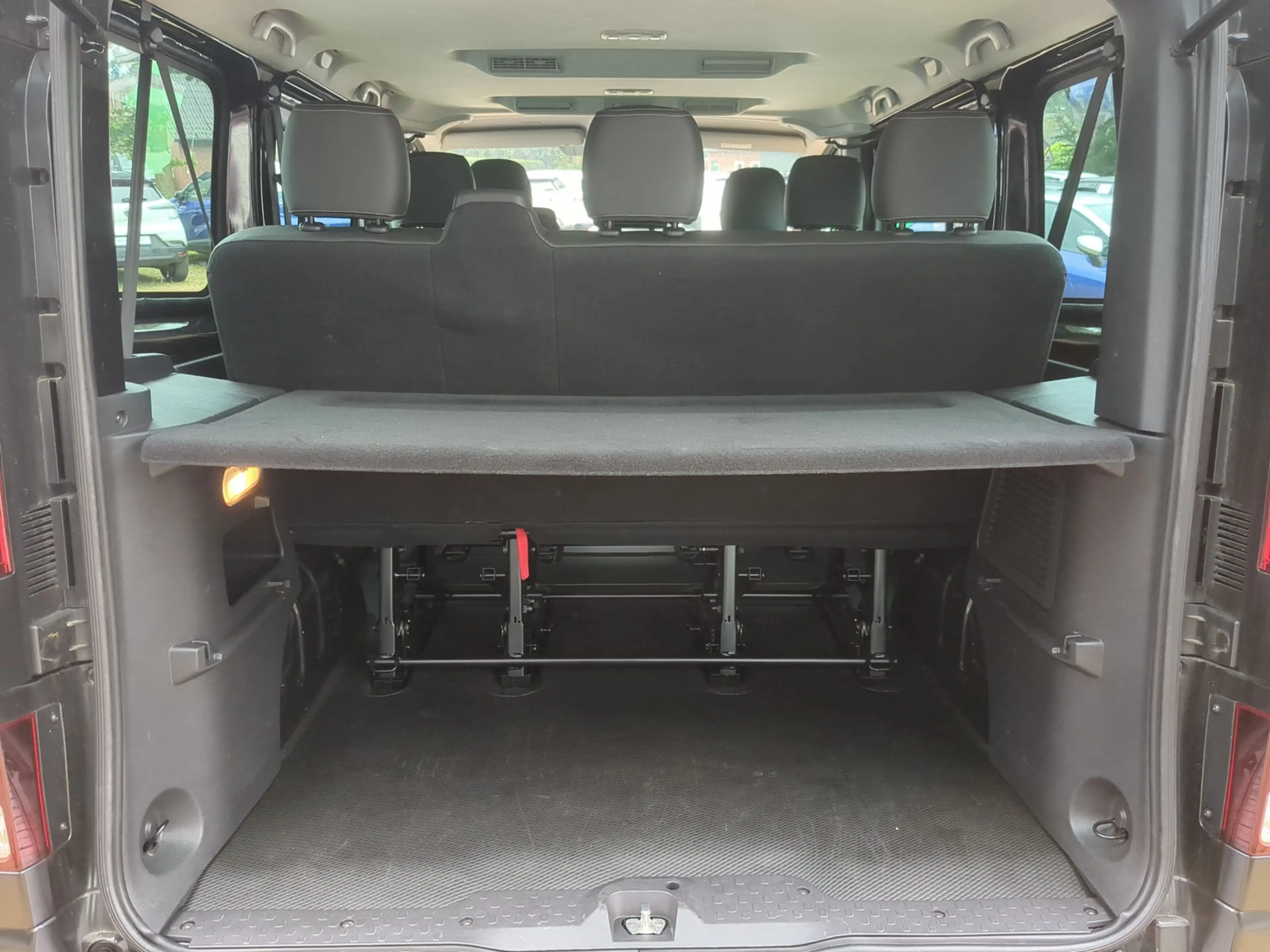 Nissan Primastar dCi 150 Tekna L1H1 GJR+SHZ+RFK — photo 15