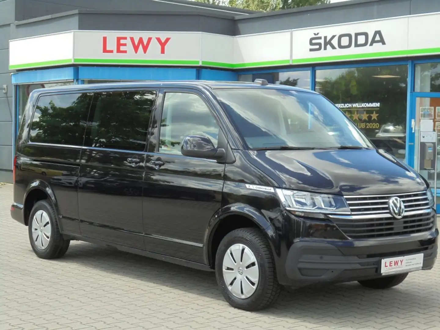 Volkswagen T6 Caravelle Caravelle T6.1 DSG LR Com.+ACC+AHK+Standh+Navi Czarny - 2