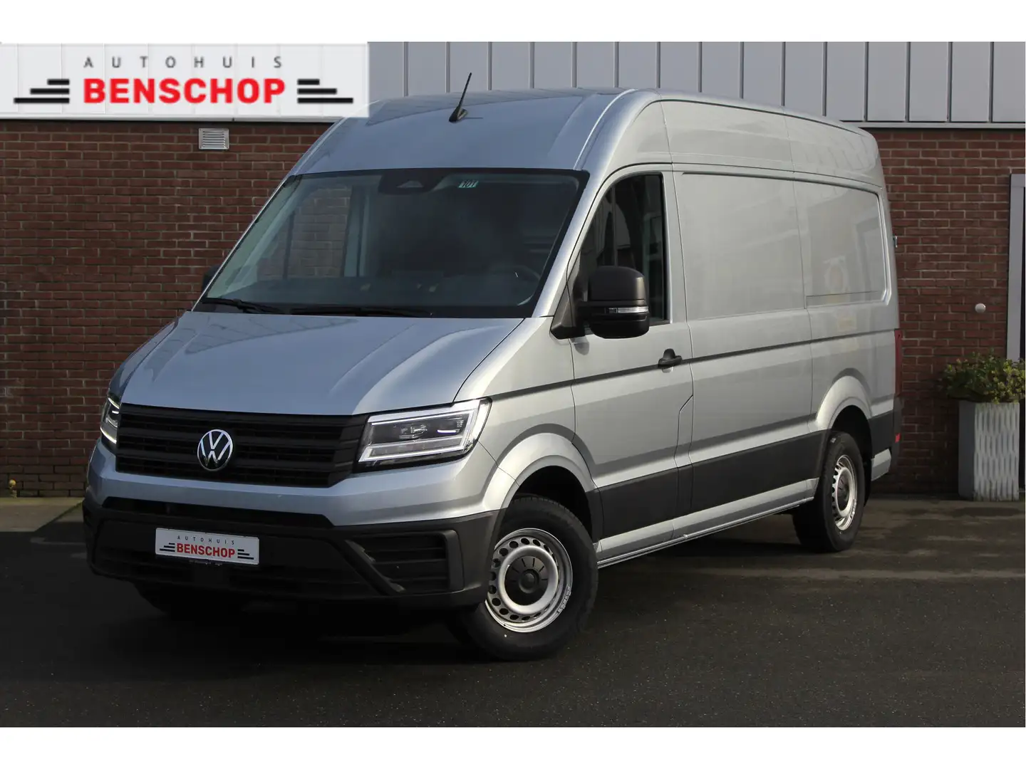 Volkswagen Crafter 35 2.0 TDI 140PK DSG L3H3 |LED|ERGOCOMFORT|MULTI.S Silber - 1
